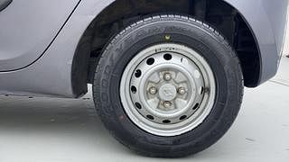 Used 2015 Hyundai Eon [2011-2018] Era + Petrol Manual tyres LEFT REAR TYRE RIM VIEW