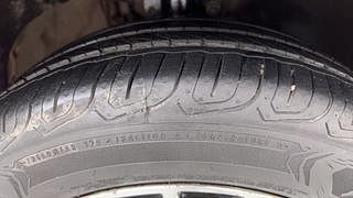 Used 2021 Volkswagen Vento Highline 1.0L TSI Petrol Manual tyres RIGHT FRONT TYRE TREAD VIEW