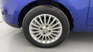 Used 2015 Tata Zest [2014-2019] XTA Diesel Diesel Automatic tyres LEFT FRONT TYRE RIM VIEW