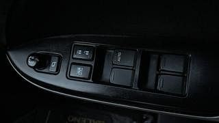 Used 2018 Maruti Suzuki Baleno [2015-2019] Delta Petrol Petrol Manual top_features Anti pinch power windows