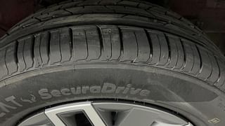 Used 2021 Hyundai Venue [2019-2022] SX 1.0  Turbo iMT Petrol Manual tyres LEFT REAR TYRE TREAD VIEW