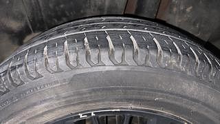 Used 2019 Maruti Suzuki XL6 [2019-2022] Alpha MT Petrol Petrol Manual tyres LEFT REAR TYRE TREAD VIEW