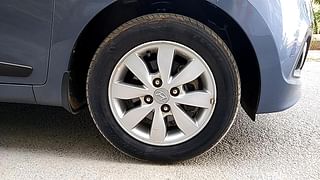 Used 2014 Hyundai Xcent [2014-2017] S (O) Petrol Petrol Manual tyres RIGHT FRONT TYRE RIM VIEW