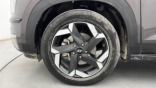 Used 2022 Hyundai Alcazar Platinum (O) 7 STR 1.5 Diesel AT Diesel Automatic tyres LEFT FRONT TYRE RIM VIEW