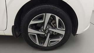 Used 2020 Hyundai Aura SX Plus 1.0 Petrol Petrol Manual tyres RIGHT FRONT TYRE RIM VIEW