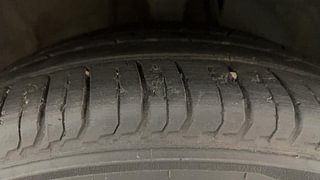 Used 2022 Hyundai New i20 Asta (O) 1.0 Turbo DCT Petrol Automatic tyres RIGHT FRONT TYRE TREAD VIEW