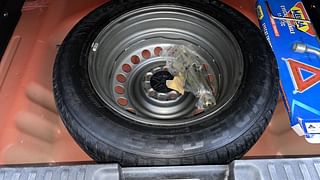 Used 2019 Maruti Suzuki Vitara Brezza [2016-2020] LDi Diesel Manual tyres SPARE TYRE VIEW