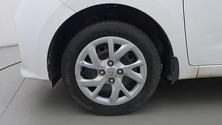 Used 2018 Hyundai Grand i10 [2017-2020] Magna 1.2 Kappa VTVT Petrol Manual tyres LEFT FRONT TYRE RIM VIEW