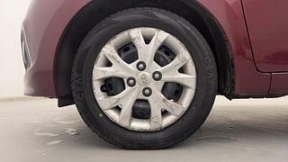 Used 2014 Hyundai Grand i10 [2013-2017] Magna 1.1 CRDi Diesel Manual tyres LEFT FRONT TYRE RIM VIEW