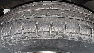 Used 2018 Renault Kwid [2017-2019] RXT 1.0 SCE Special Petrol Manual tyres LEFT FRONT TYRE TREAD VIEW