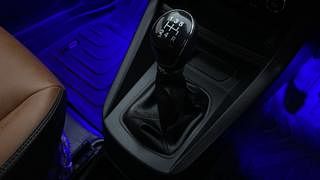 Used 2017 Ford Figo [2015-2019] Titanium 1.2 Ti-VCT Petrol Manual interior GEAR  KNOB VIEW