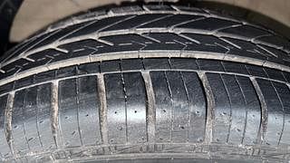 Used 2018 Maruti Suzuki Swift [2017-2020] ZDi Plus Diesel Manual tyres LEFT FRONT TYRE TREAD VIEW