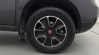 Used 2018 Renault Duster [2015-2019] 85 PS RXS MT Diesel Manual tyres RIGHT FRONT TYRE RIM VIEW
