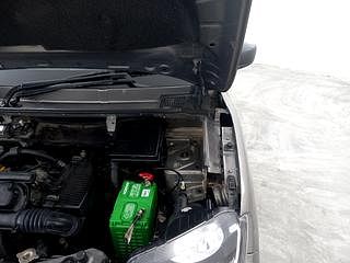 Used 2019 Renault Kwid [2015-2019] RXT Opt Petrol Manual engine ENGINE LEFT SIDE HINGE & APRON VIEW