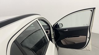 Used 2014 Hyundai Grand i10 [2013-2017] Asta 1.2 Kappa VTVT (O) Petrol Manual interior RIGHT FRONT DOOR OPEN VIEW