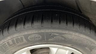 Used 2010 Hyundai Verna [2006-2010] VTVT SX 1.6 Petrol Manual tyres RIGHT REAR TYRE TREAD VIEW