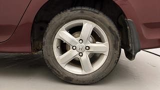 Used 2013 Honda City [2011-2014] 1.5 S MT Petrol Manual tyres LEFT REAR TYRE RIM VIEW
