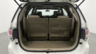 Used 2014 Toyota Fortuner [2012-2016] 3.0 4x2 MT Diesel Manual interior DICKY INSIDE VIEW