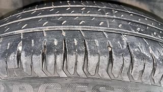Used 2019 Maruti Suzuki Dzire [2017-2020] VXI Petrol Manual tyres RIGHT REAR TYRE TREAD VIEW