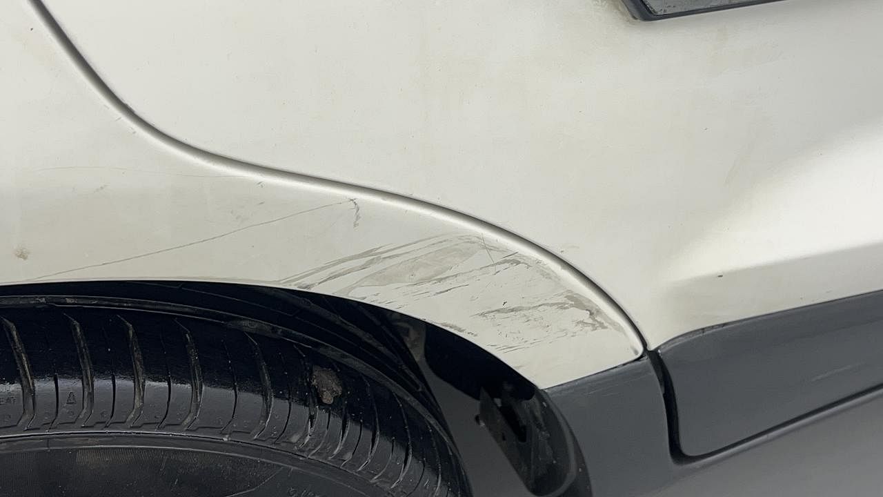 Used 2017 Ford EcoSport [2015-2017] Titanium 1.5L Ti-VCT Petrol Manual dents MINOR SCRATCH