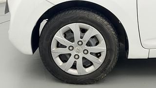 Used 2015 Hyundai Eon [2011-2018] Sportz Petrol Manual tyres LEFT FRONT TYRE RIM VIEW