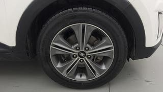 Used 2016 Hyundai Creta [2015-2018] 1.6 SX Plus Auto Petrol Petrol Automatic tyres RIGHT FRONT TYRE RIM VIEW