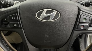 Used 2014 Hyundai i20 [2012-2014] Asta 1.4 CRDI Diesel Manual top_features Airbags