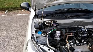 Used 2018 Maruti Suzuki Alto 800 [2012-2016] Lxi Petrol Manual engine ENGINE RIGHT SIDE HINGE & APRON VIEW