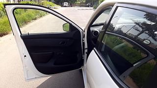 Used 2018 Renault Kwid [2015-2019] RXL Petrol Manual interior LEFT FRONT DOOR OPEN VIEW