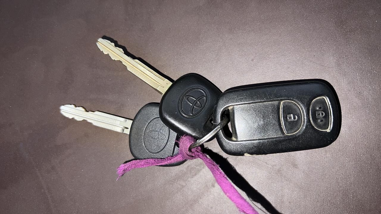 Used 2012 Toyota Etios Liva [2010-2017] G Petrol Manual extra CAR KEY VIEW