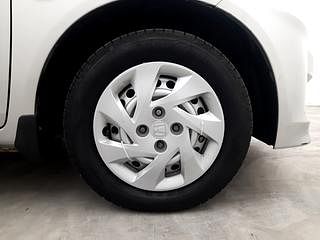 Used 2014 Honda Amaze [2013-2016] 1.2 E i-VTEC Petrol Manual tyres RIGHT FRONT TYRE RIM VIEW