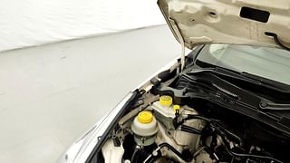 Used 2017 Fiat Punto Evo [2014-2018] Active 1.2 Petrol Manual engine ENGINE RIGHT SIDE HINGE & APRON VIEW