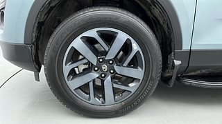 Used 2022 Tata Safari XZ Plus Adventure Diesel Manual tyres LEFT FRONT TYRE RIM VIEW