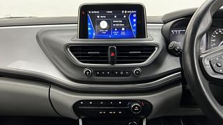 Used 2020 Tata Altroz XZ 1.2 Petrol Manual interior MUSIC SYSTEM & AC CONTROL VIEW