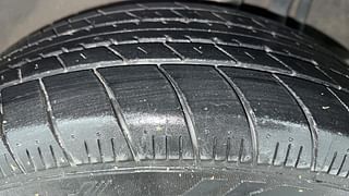 Used 2014 Nissan Sunny [2011-2014] XV Petrol Manual tyres LEFT REAR TYRE TREAD VIEW