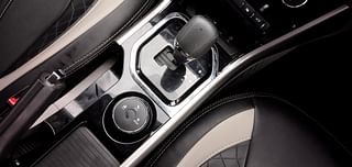 Used 2019 Tata Nexon [2017-2020] XZA Plus AMT Petrol Petrol Automatic interior GEAR  KNOB VIEW