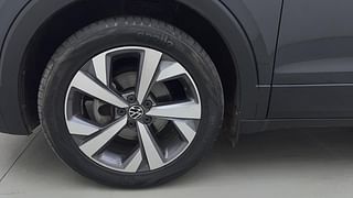 Used 2022 Volkswagen Taigun Topline 1.0 TSI MT Petrol Manual tyres LEFT FRONT TYRE RIM VIEW