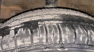 Used 2014 Hyundai Grand i10 [2013-2017] Asta 1.1 CRDi Diesel Manual tyres RIGHT REAR TYRE TREAD VIEW