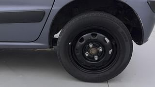 Used 2010 Hyundai Santro Xing [2007-2014] GLS Petrol Manual tyres LEFT REAR TYRE RIM VIEW