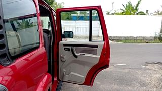Used 2015 Mahindra Scorpio [2014-2017] S6 Plus Diesel Manual interior RIGHT REAR DOOR OPEN VIEW