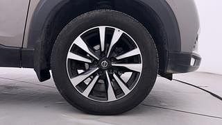 Used 2021 Nissan Kicks XV Petrol Petrol Manual tyres RIGHT FRONT TYRE RIM VIEW