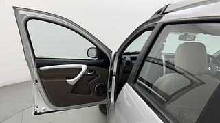 Used 2018 Renault Duster [2015-2019] 110 PS RXZ 4X2 AMT Diesel Automatic interior LEFT FRONT DOOR OPEN VIEW