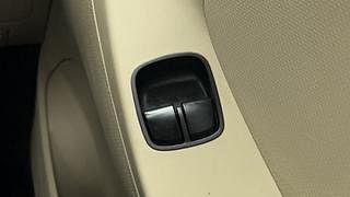 Used 2015 Hyundai Eon [2011-2018] Era + Petrol Manual top_features Power windows