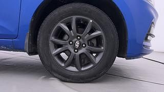Used 2018 Hyundai Elite i20 [2018-2020] Asta CVT Petrol Automatic tyres RIGHT FRONT TYRE RIM VIEW