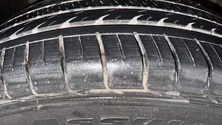 Used 2019 Kia Seltos [2019-2020] GTX Petrol Manual tyres RIGHT FRONT TYRE TREAD VIEW