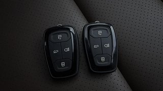 Used 2019 Tata Harrier XZ Diesel Manual extra CAR KEY VIEW