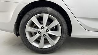 Used 2013 Hyundai Verna [2011-2015] Fluidic 1.6 CRDi SX Diesel Manual tyres RIGHT REAR TYRE RIM VIEW