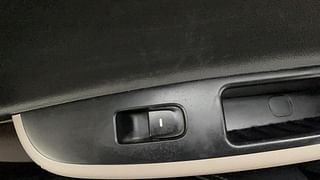 Used 2014 Hyundai Grand i10 [2013-2017] Magna 1.2 Kappa VTVT Petrol Manual top_features Rear power window