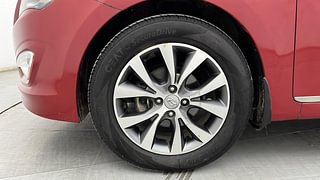 Used 2017 Hyundai Fluidic Verna 4S [2015-2017] 1.6 CRDi SX Diesel Manual tyres LEFT FRONT TYRE RIM VIEW