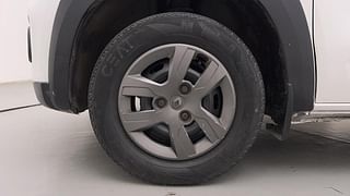 Used 2017 Renault Kwid [2015-2019] 1.0 RXT AMT Opt Petrol Automatic tyres LEFT FRONT TYRE RIM VIEW